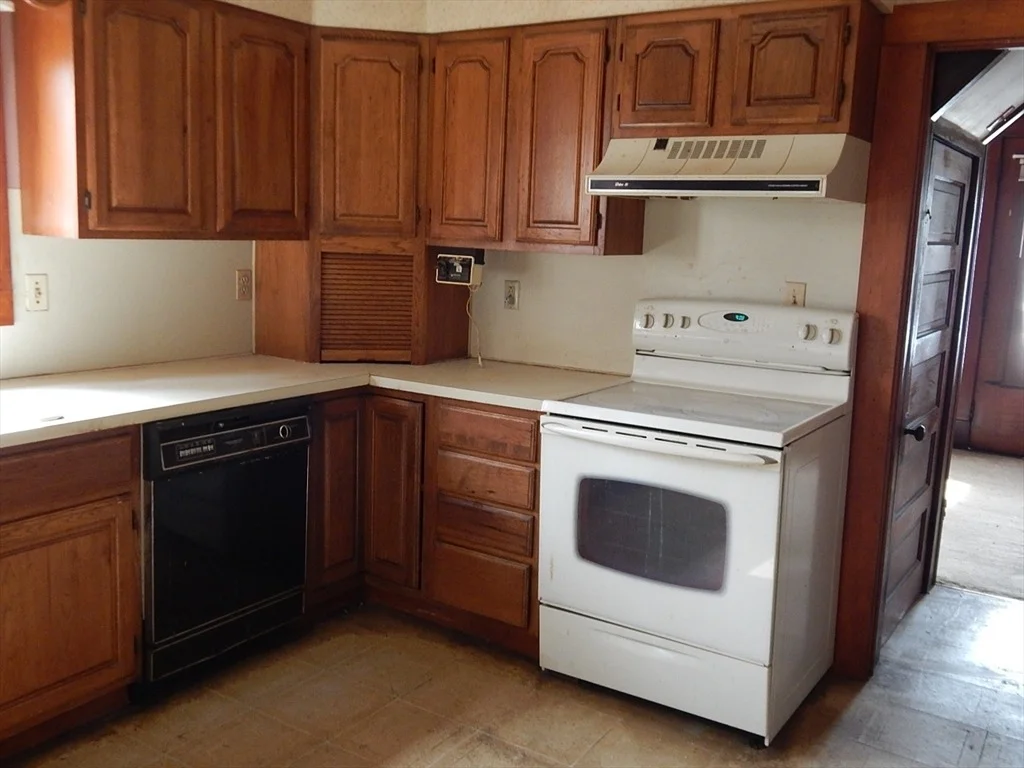Photo of 82 Beacon St.