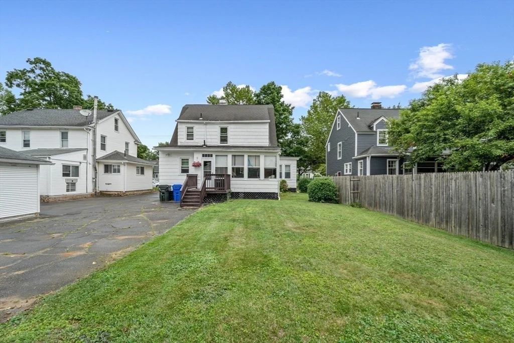 Photo of 44 Gillette Ave