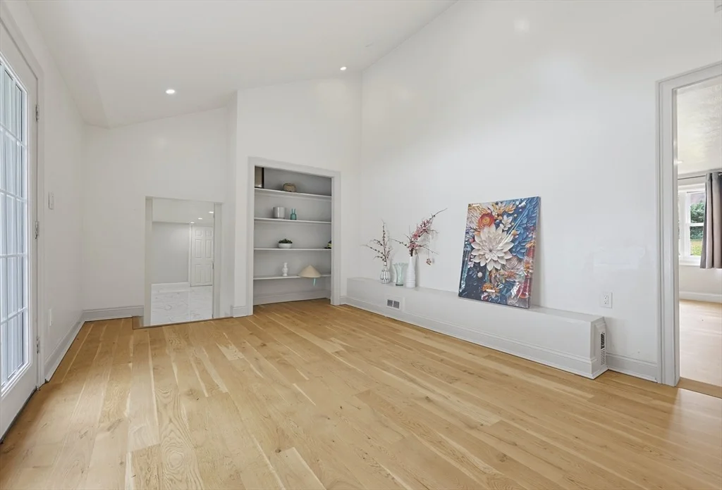 Photo of 14 Lewis Rd