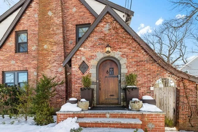 Photo of 92 Winchester Rd