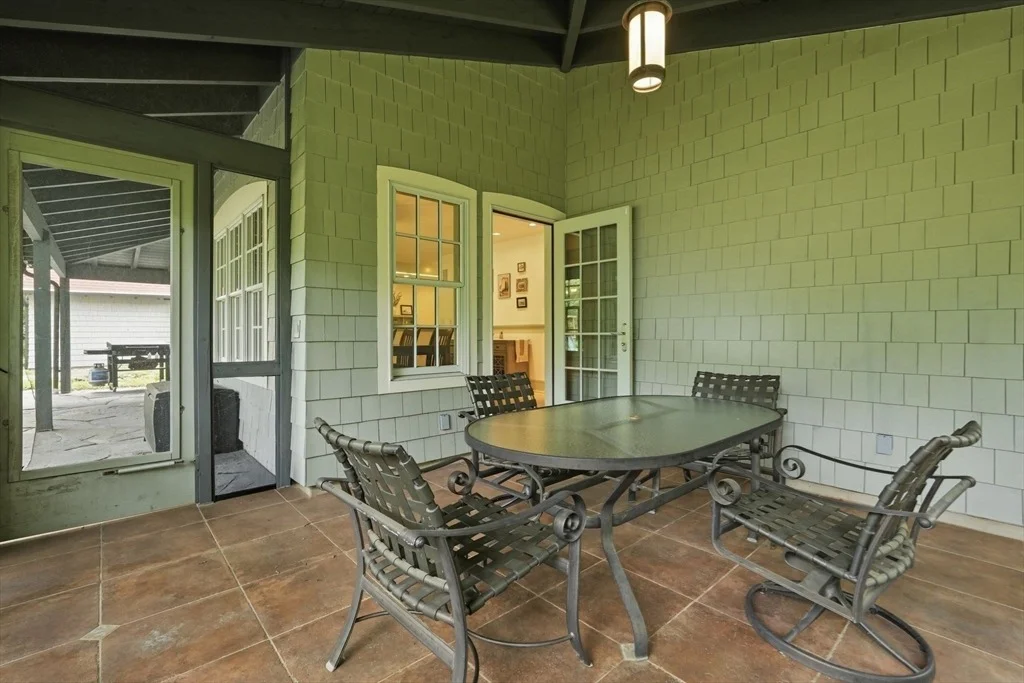 Photo of 18 Eveningstar Dr