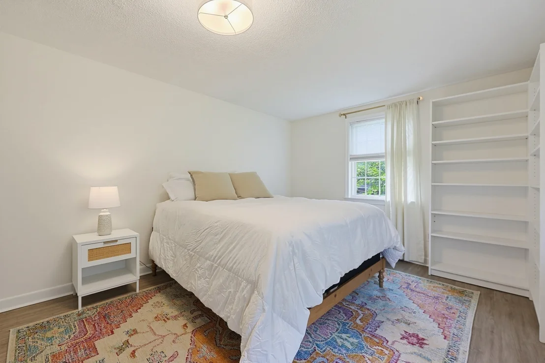 Photo of 10 Howe Circle