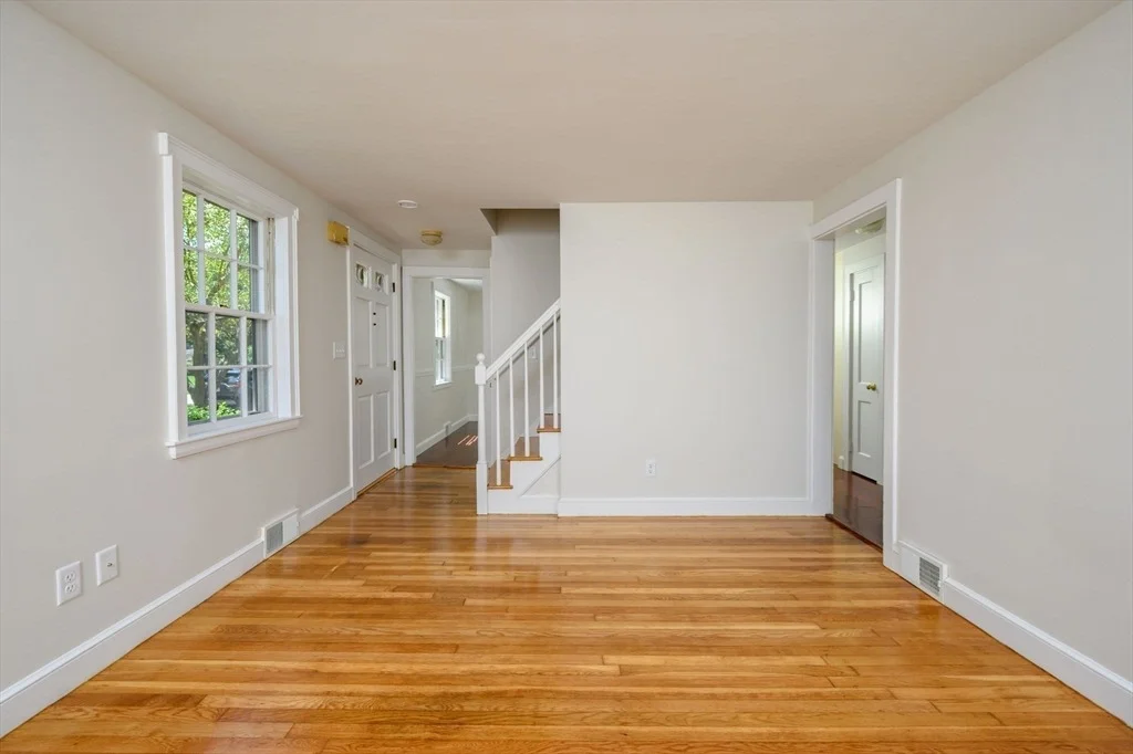 Photo of 30 Huntley Rd