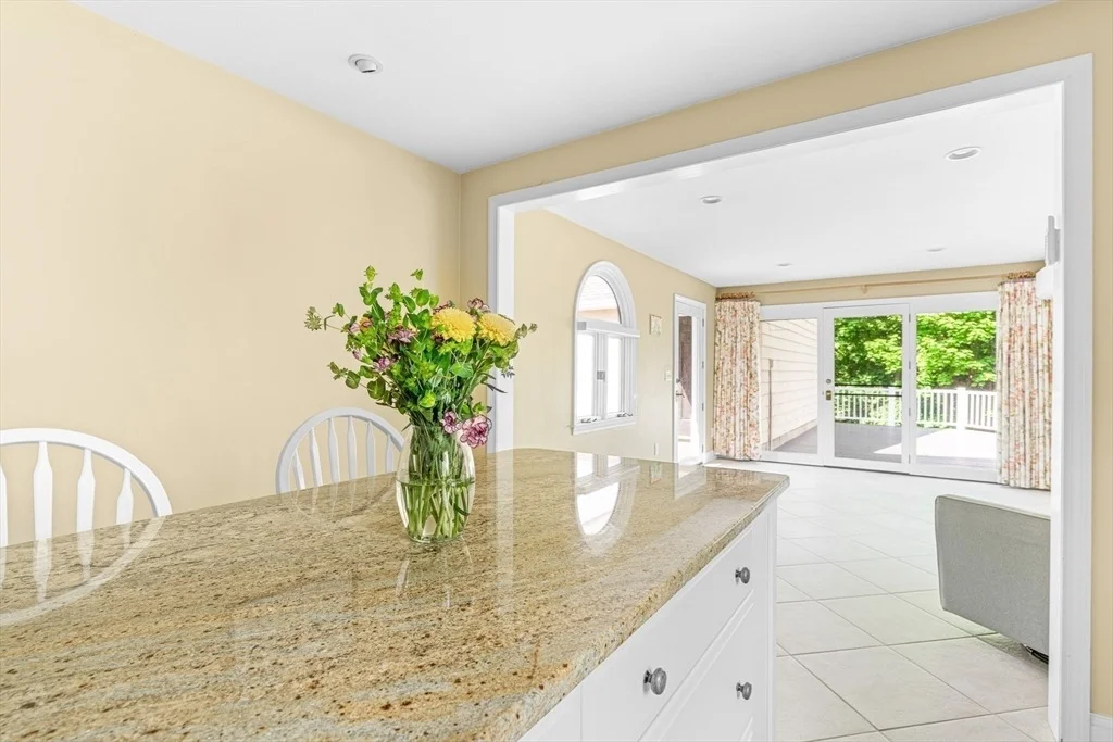 Photo of 6 Crestview Dr