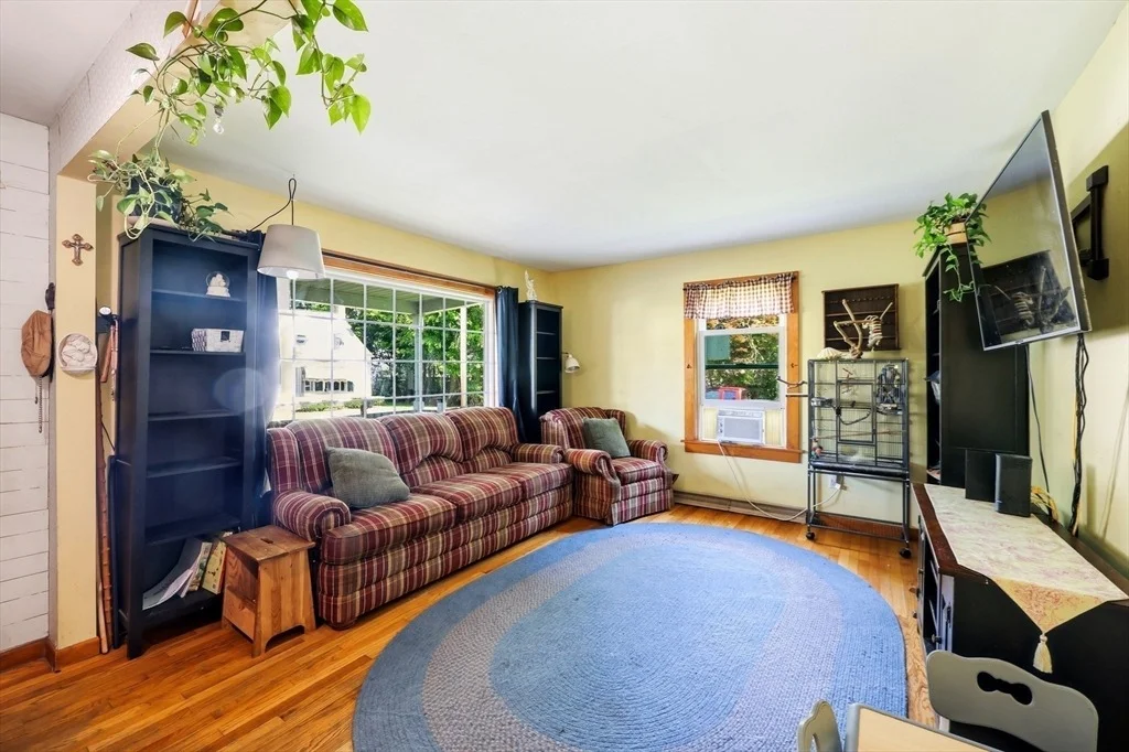 Photo of 64 Mero St.