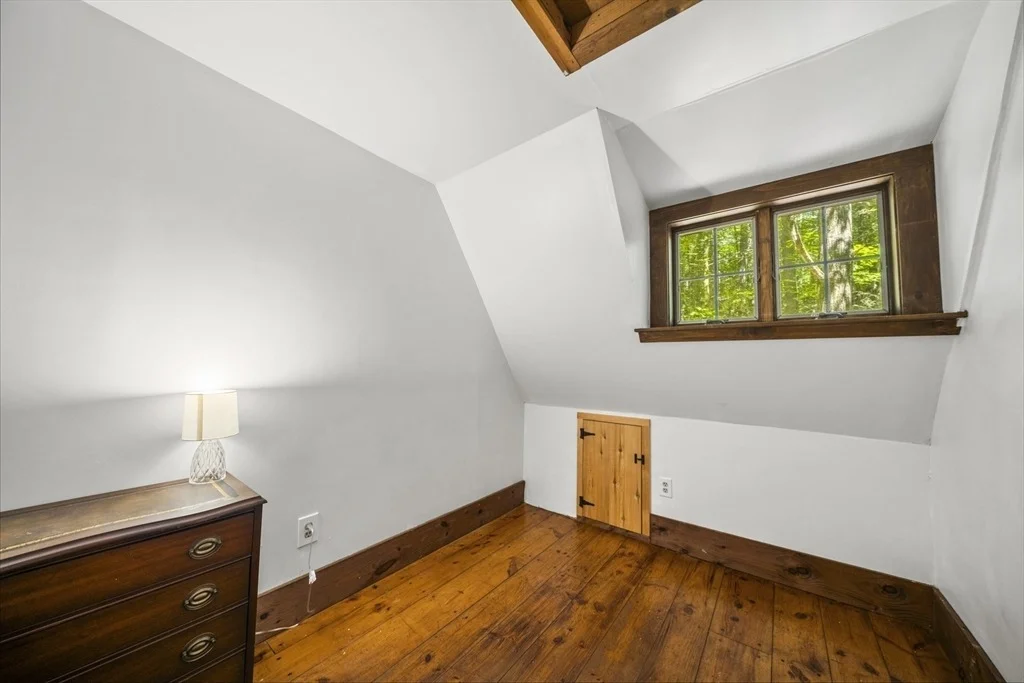 Photo of 180 Holtshire Rd