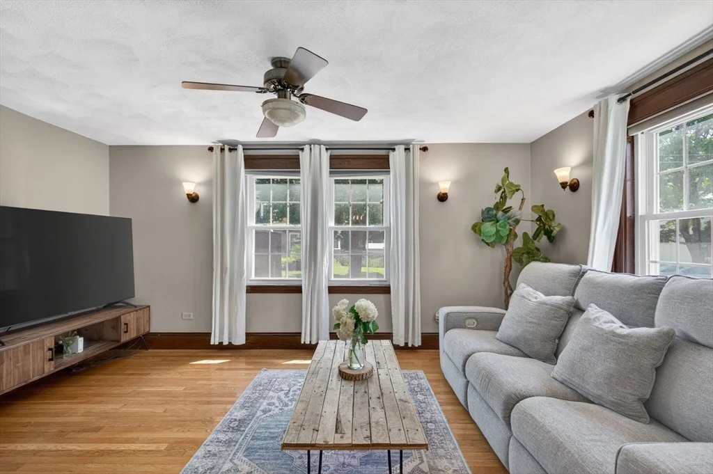 Photo of 25 Pleasant St.