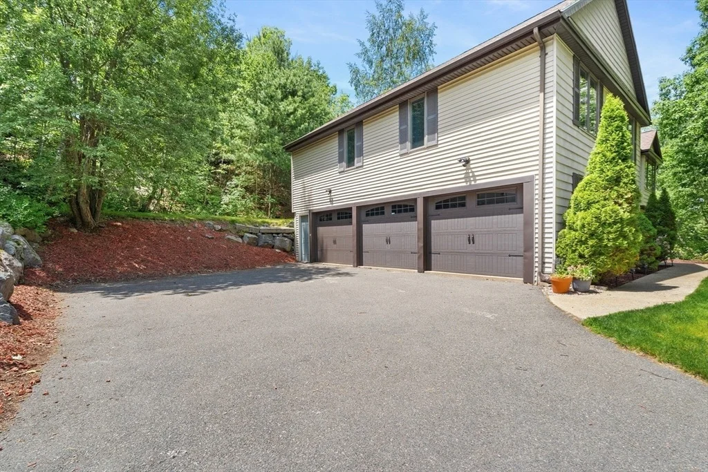 Photo of 25 Dexter Rd