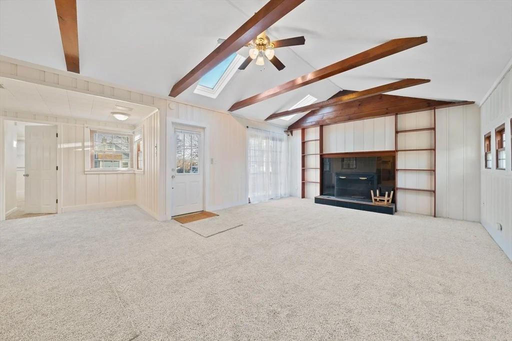 Photo of 20 Dundee Dr.