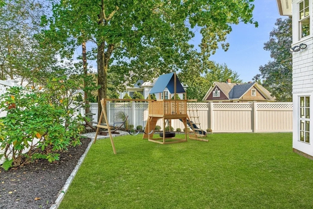 Photo of 6 Lakeview Road