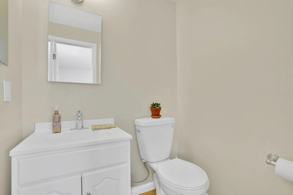 Photo of 70 Quentin Rd