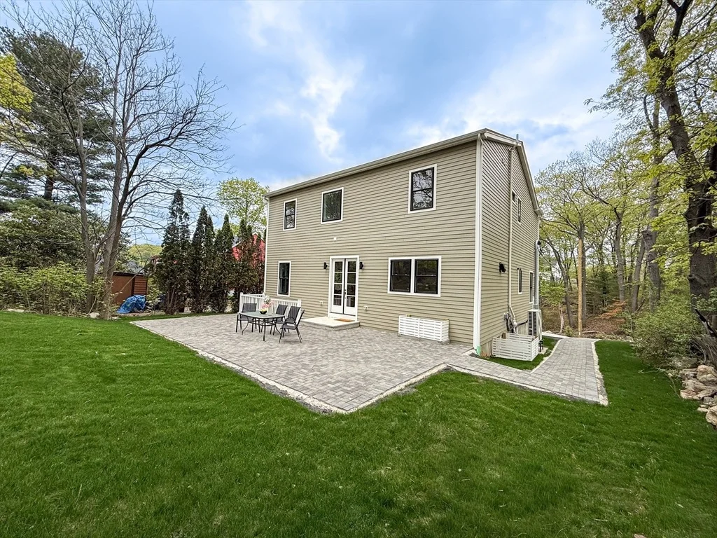 Photo of 16 Hillside Park