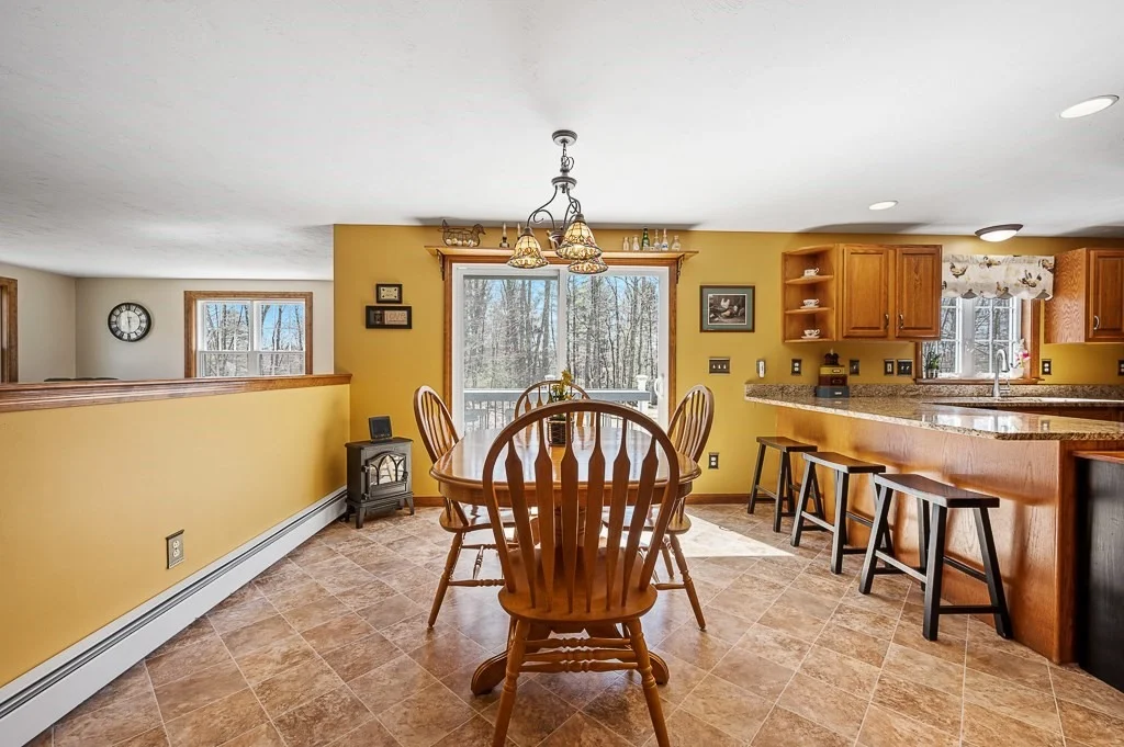 Photo of 7 Crestview Dr