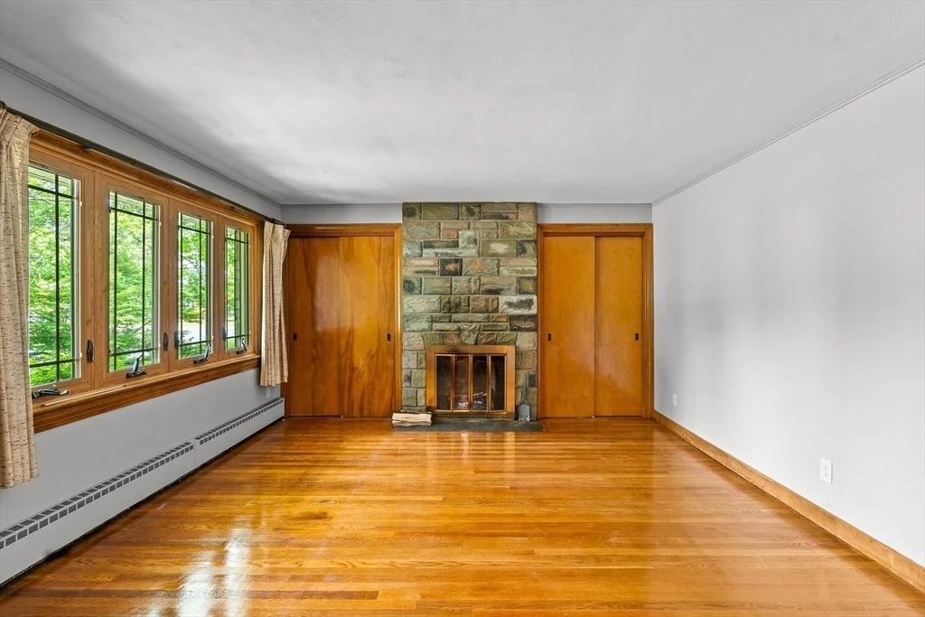 Photo of 16 Sheldon Ave