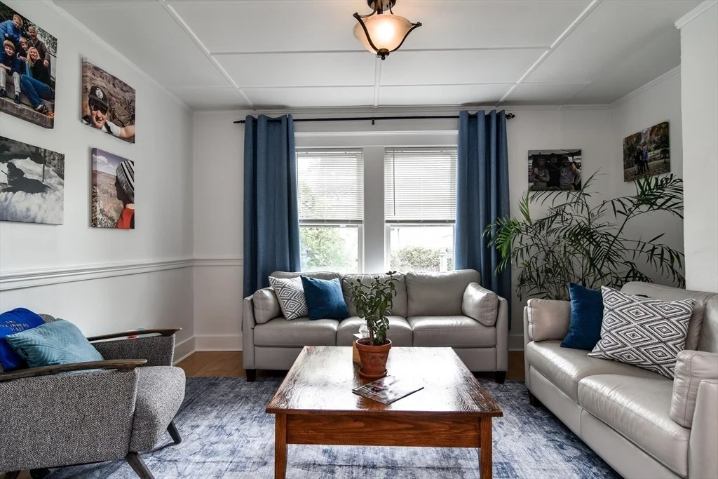 Photo of 10 Forest Ave