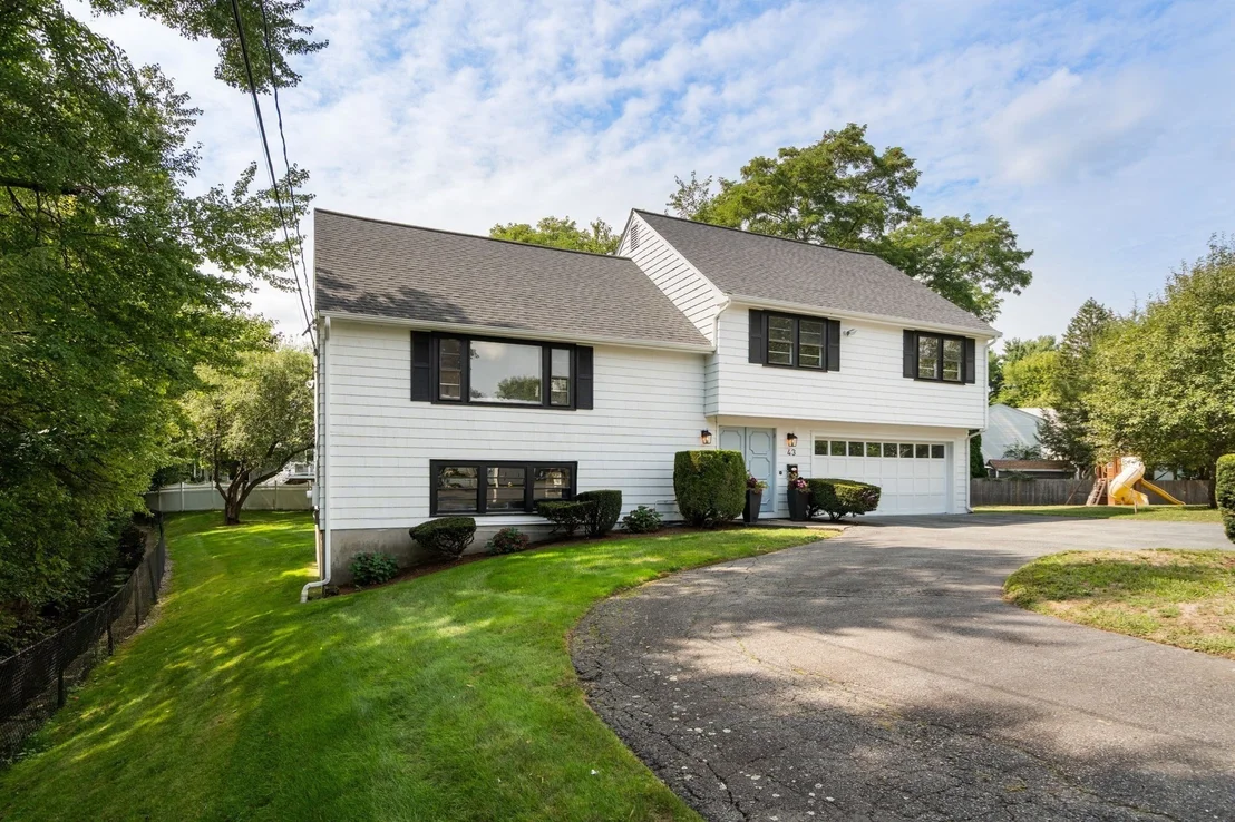 Photo of 43 Meredith Circle