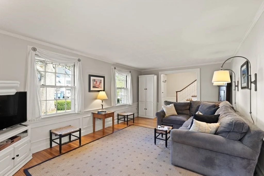 Photo of 18 Oxbow Rd