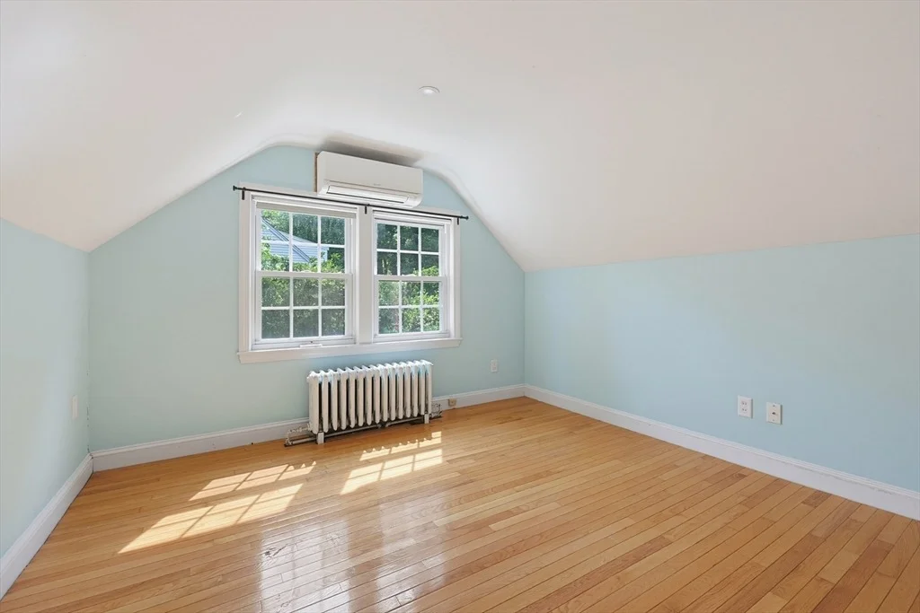 Photo of 50 Rustic Rd