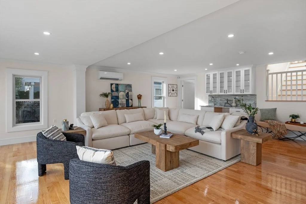 Photo of 53 Puritan Road