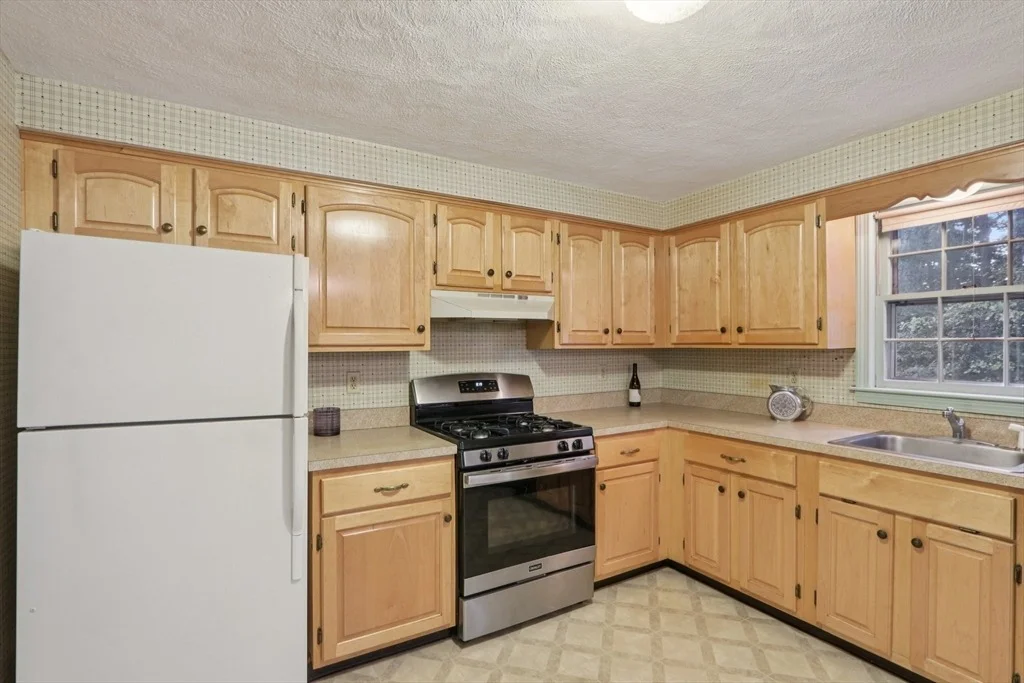 Photo of 8 Glenn Dr