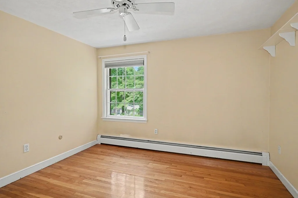 Photo of 42 Cherlyn Dr