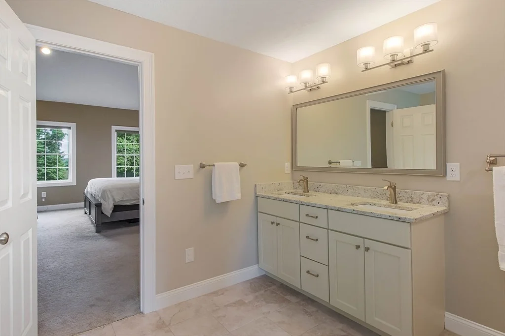 Photo of 102 Kennedy Cir
