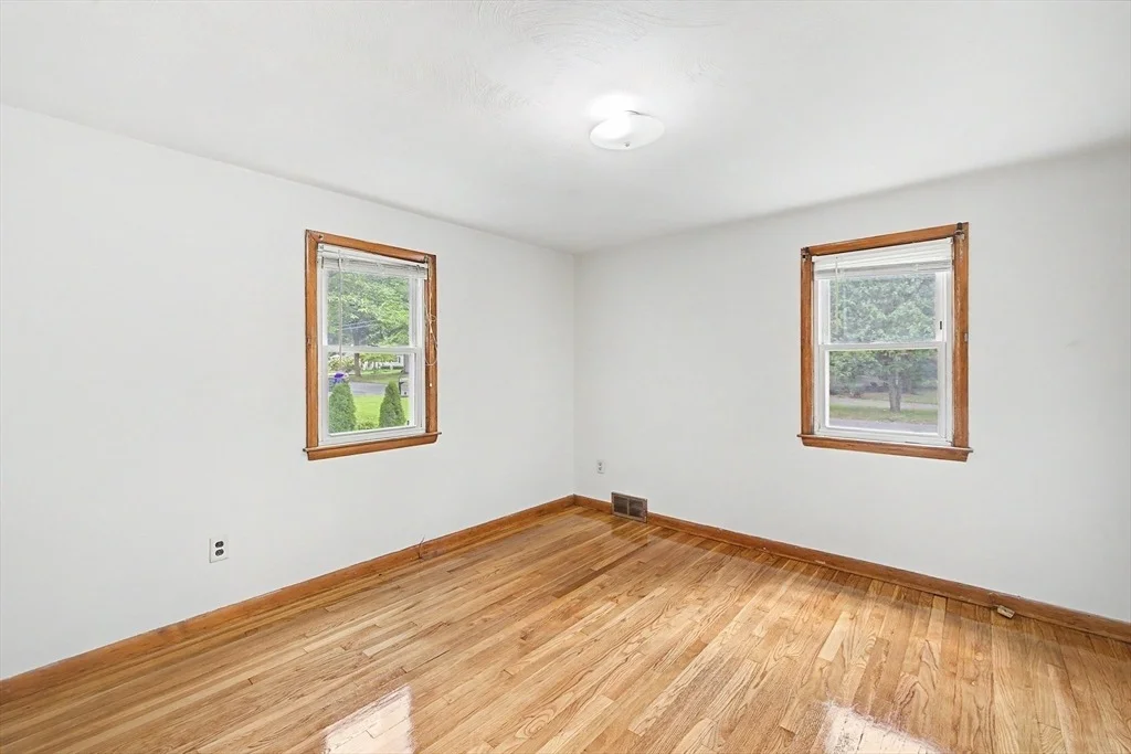 Photo of 9 Moss Rd