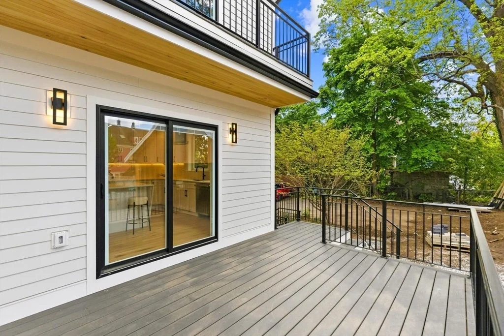 Photo of 27 Lewis Avenue