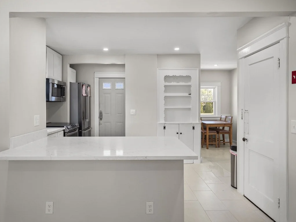 Photo of 329 Burncoat Street