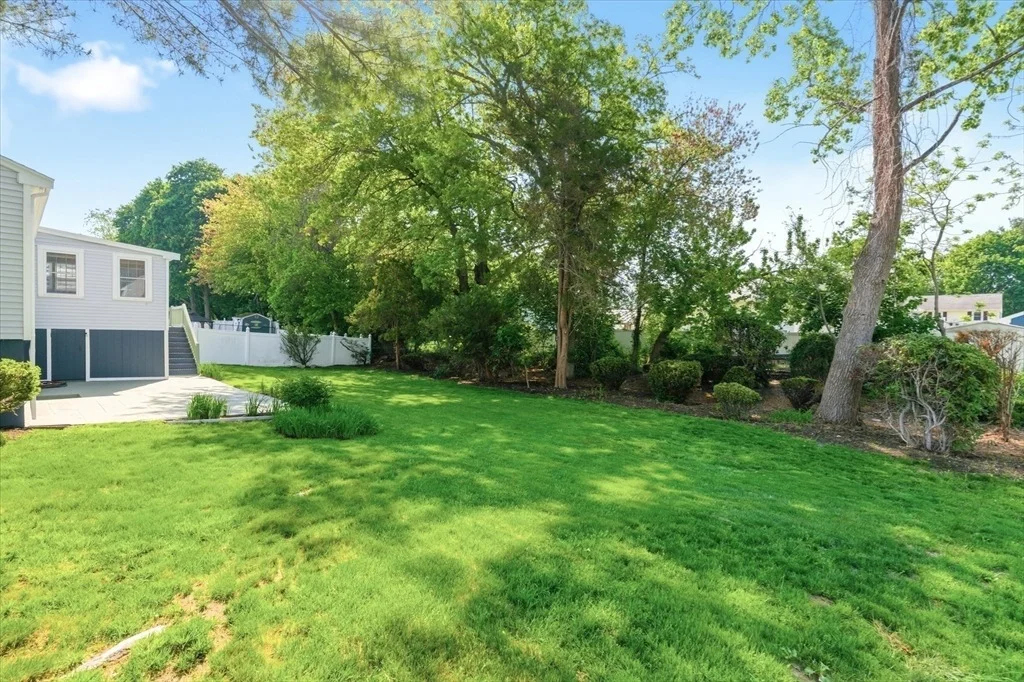 Photo of 60 Pond Ln