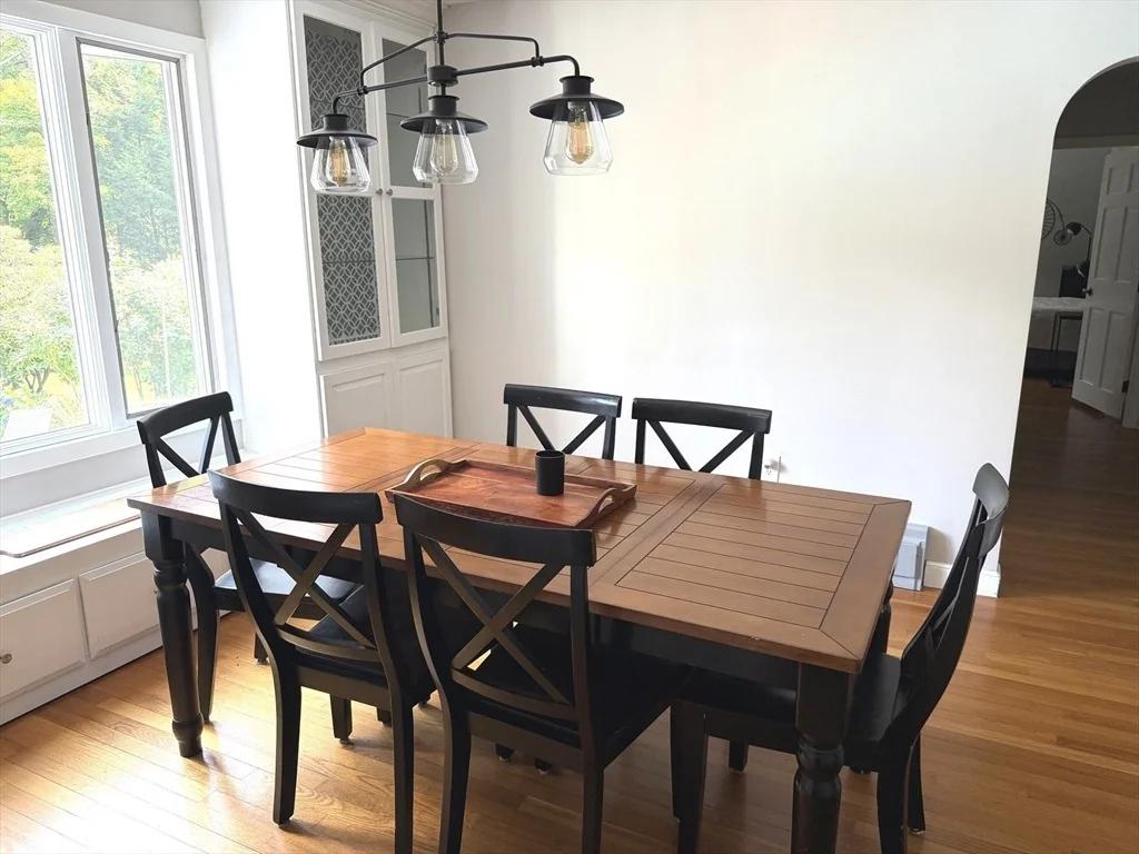 Photo of 100 Sutton Hill Rd