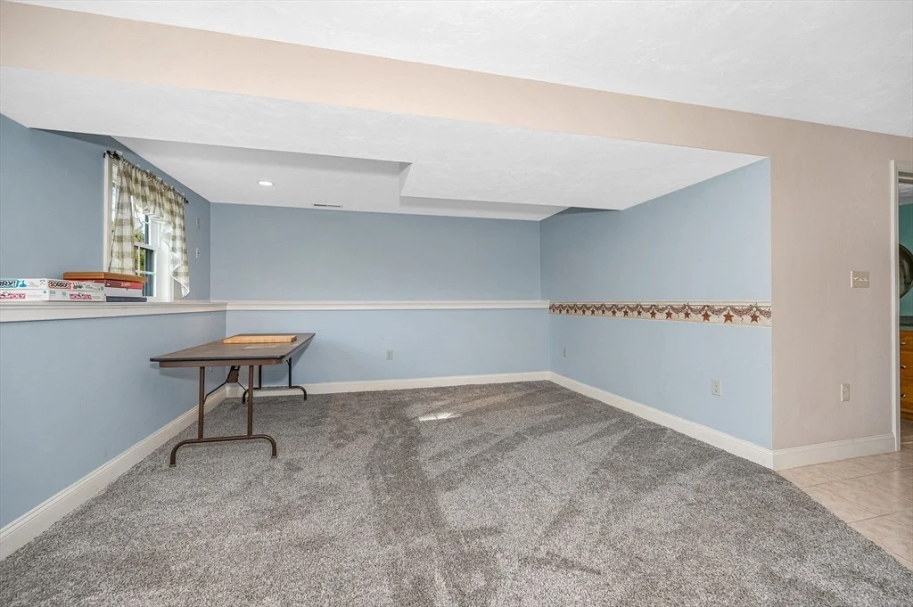 Photo of 12 Dawn Dr