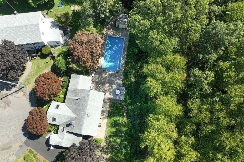 Photo of 9 Dennis Circle