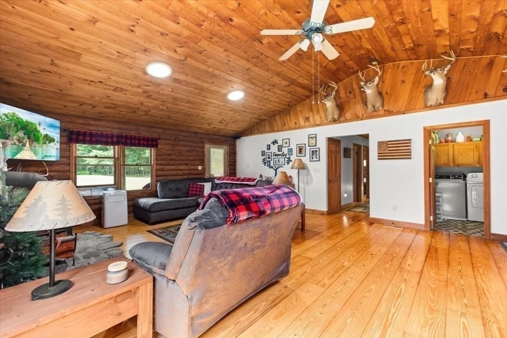 Photo of 148 Braley Hill Rd