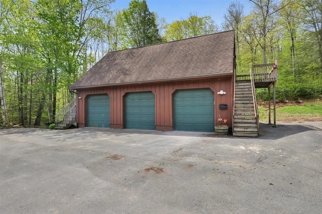 Photo of 41 Woronoco Rd