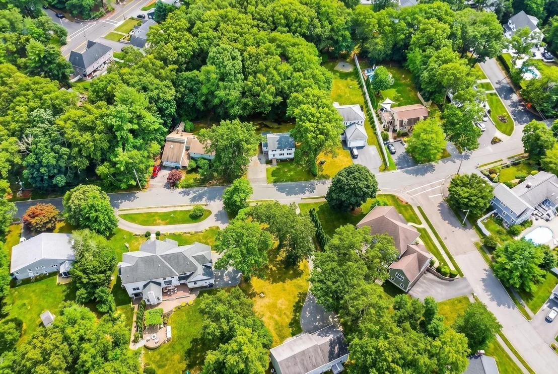 Photo of 32 Dividence Rd