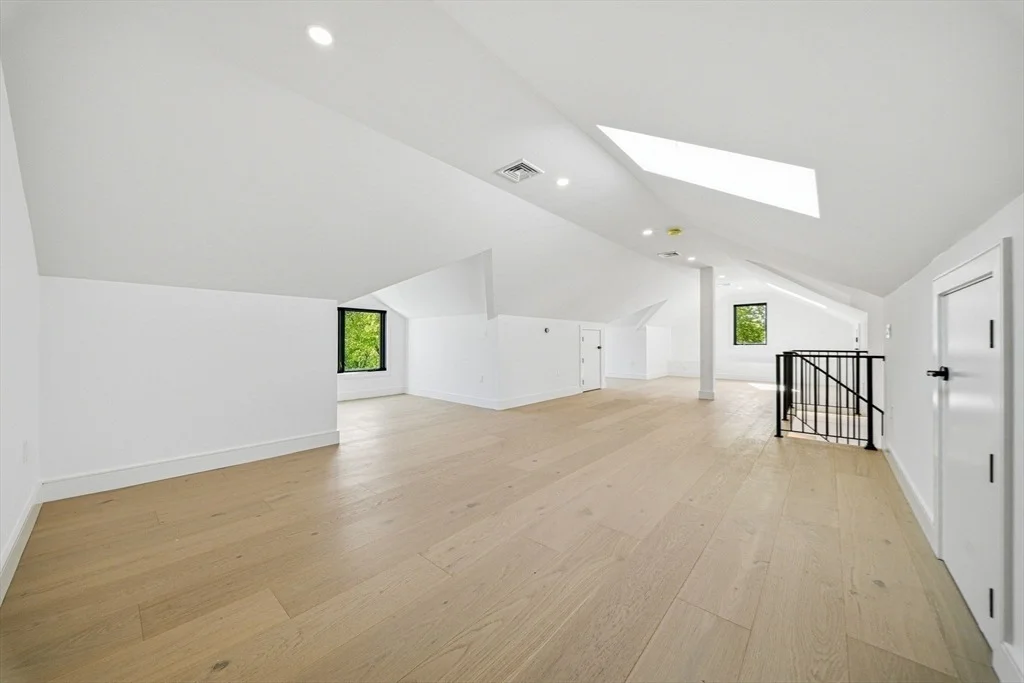 Photo of 28 Chandler