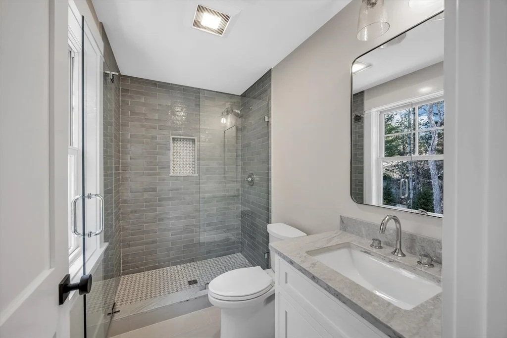 Photo of 6 Willow Cir
