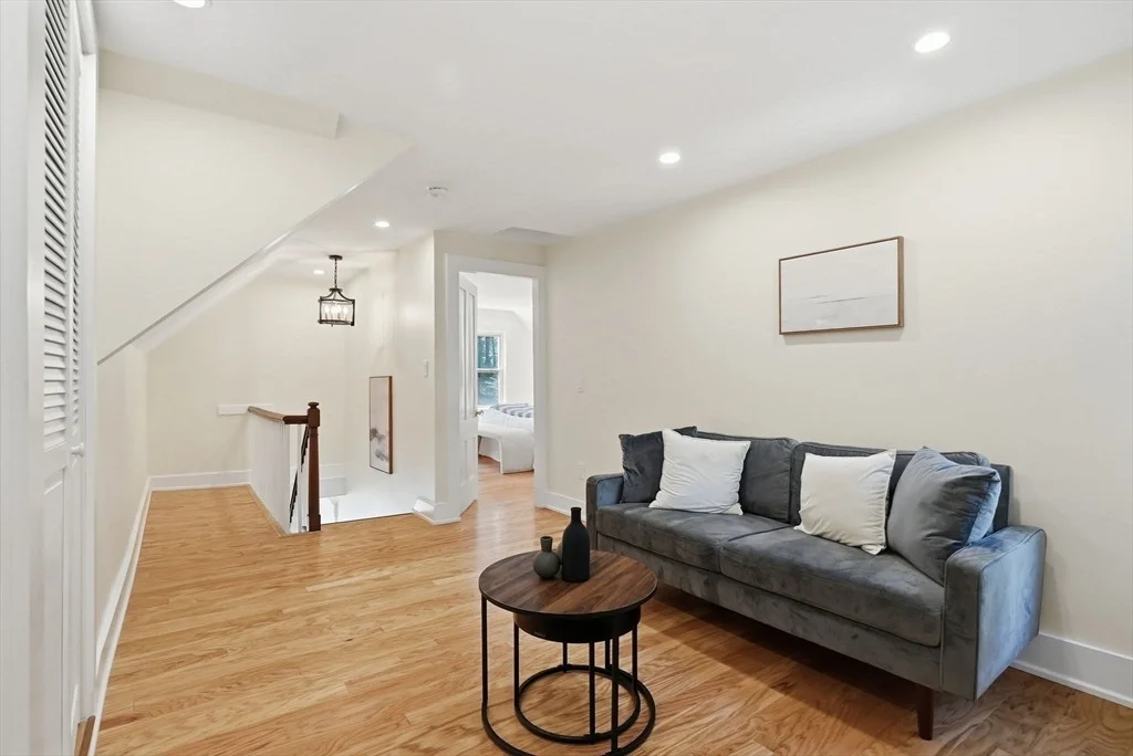 Photo of 8 Pemberton Rd