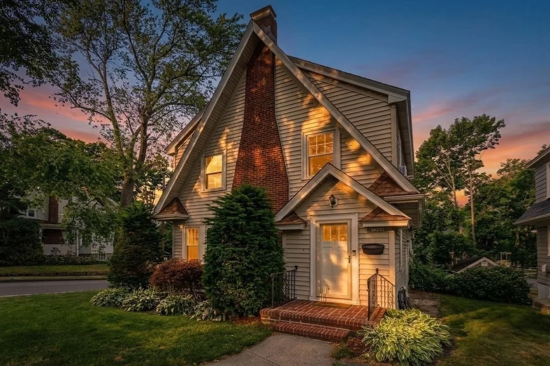 Photo of 1200 Brook Road