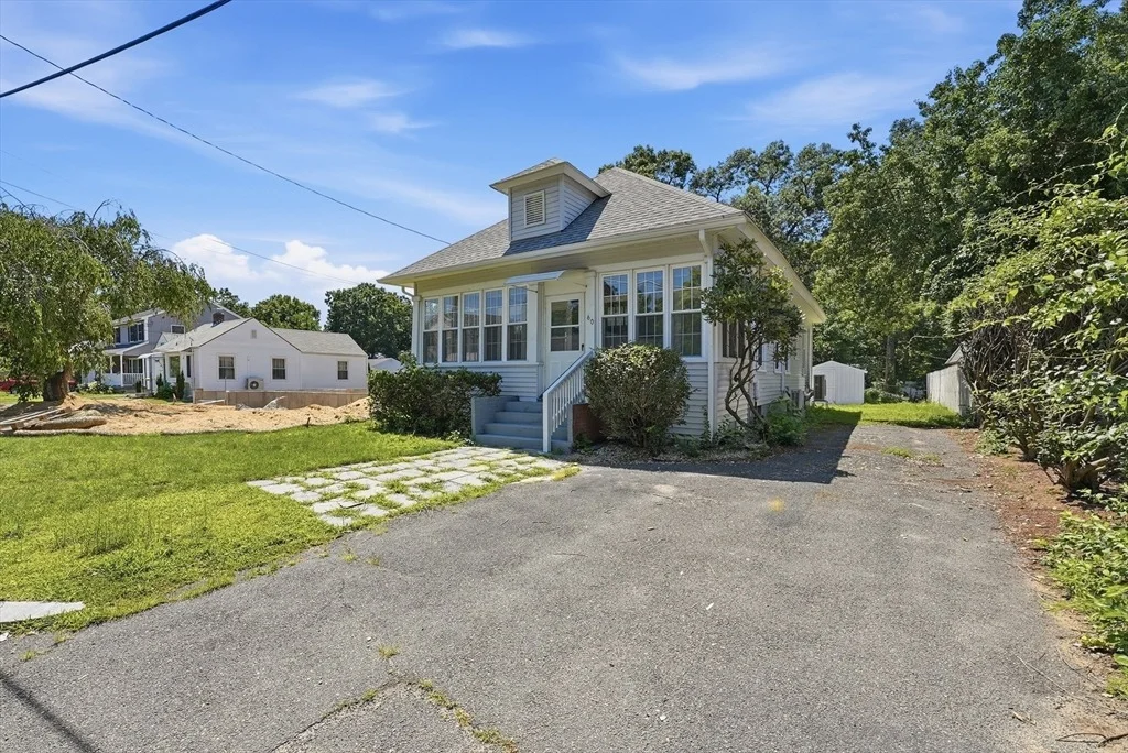 Photo of 60 Barrison St