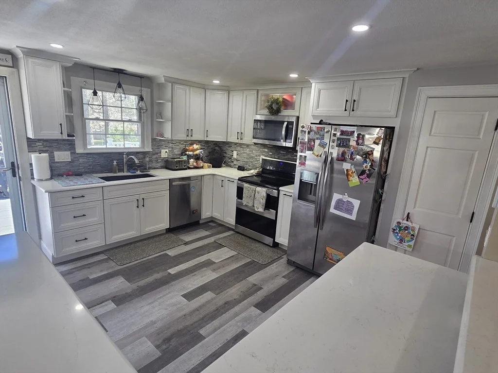 Photo of 166 Pomeroy Meadow Rd