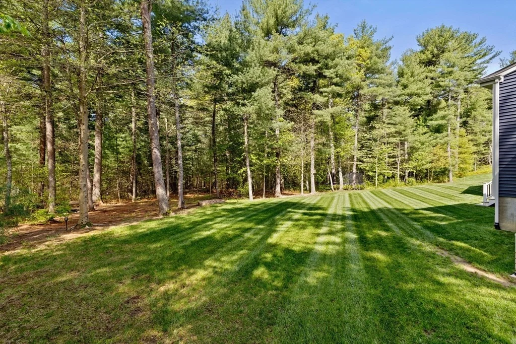 Photo of 39 Erbeck Cir Ext