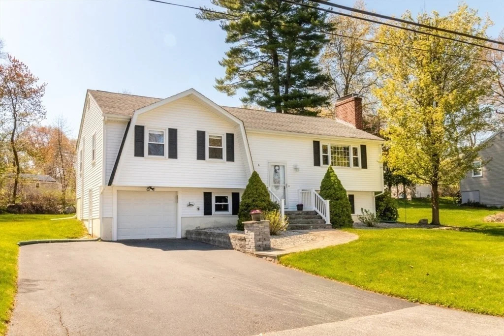 Photo of 4 Clearview Dr