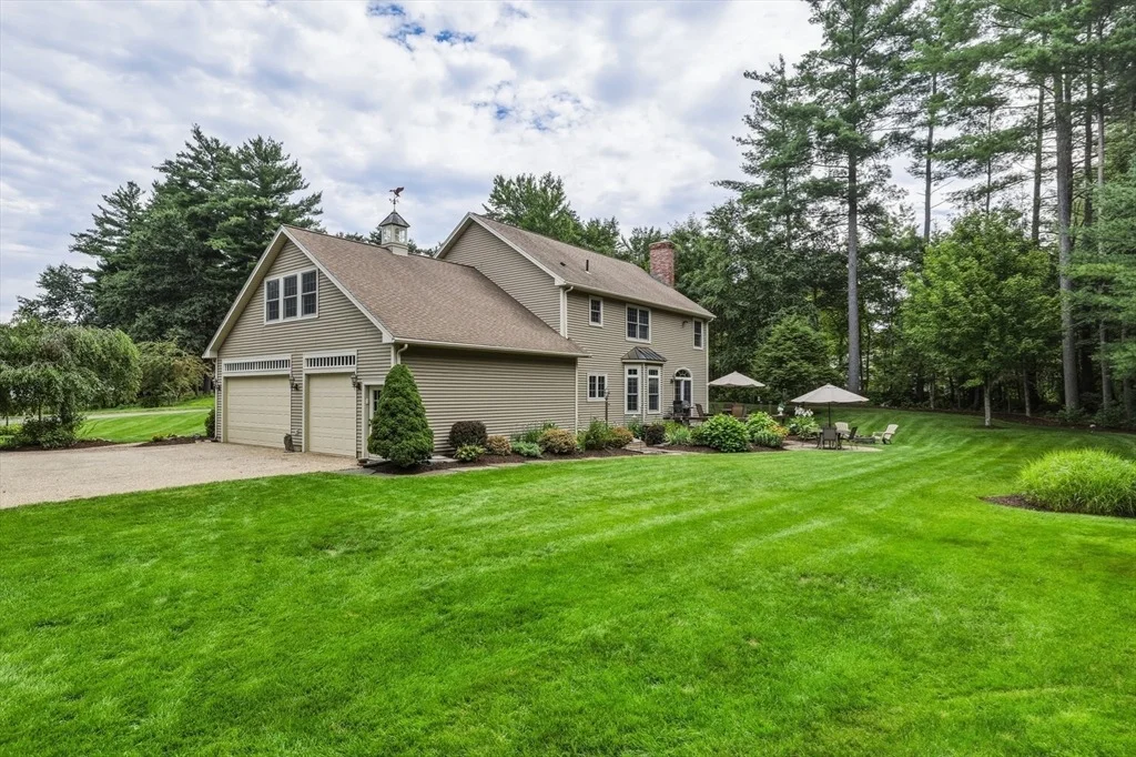 Photo of 2 Bayberry Ln