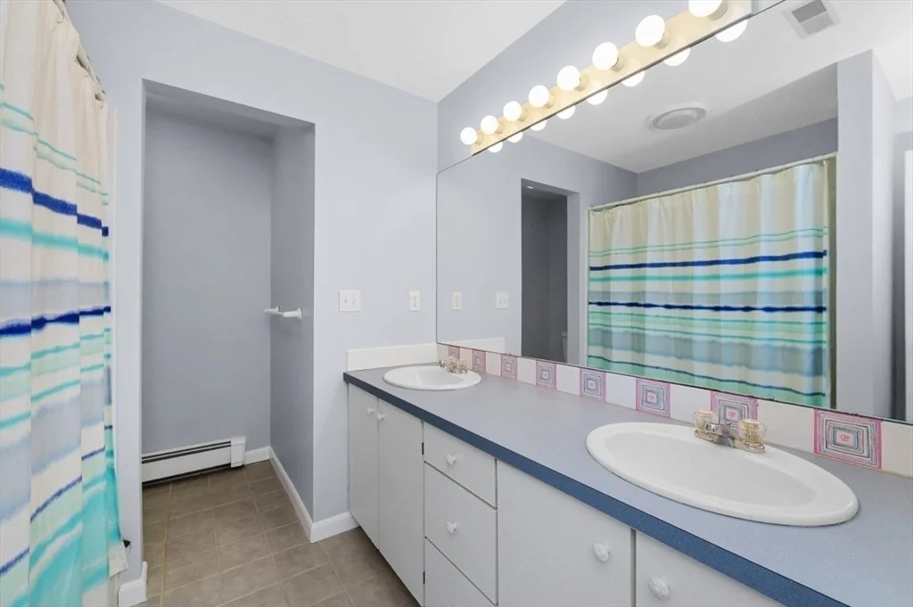 Photo of 7 James Ave