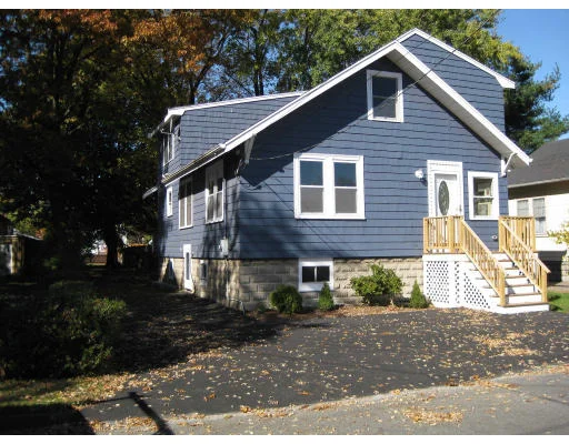 Photo of 11 Dustin St.