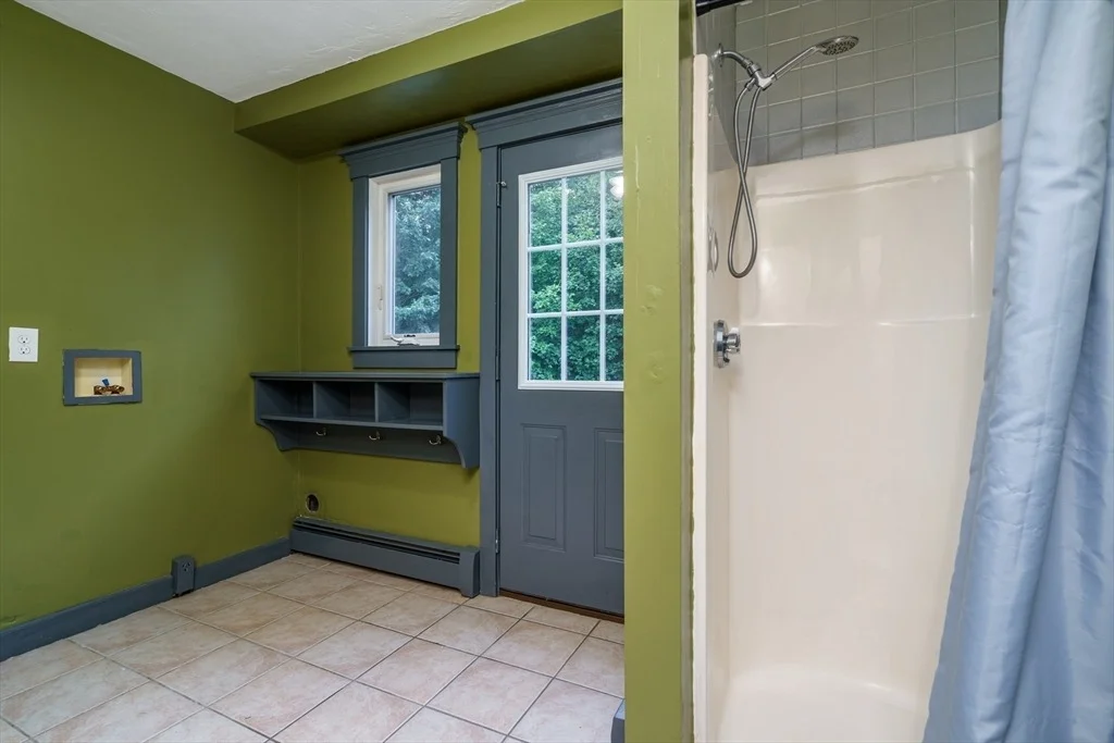 Photo of 102 Overlook Rd