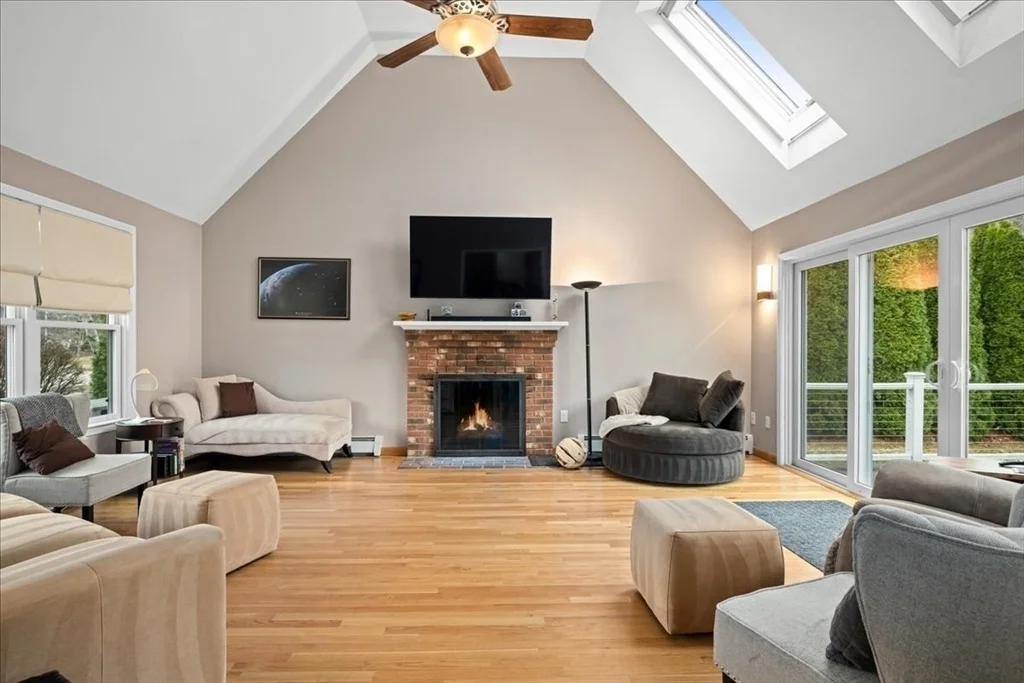 Photo of 14 Goddard Dr