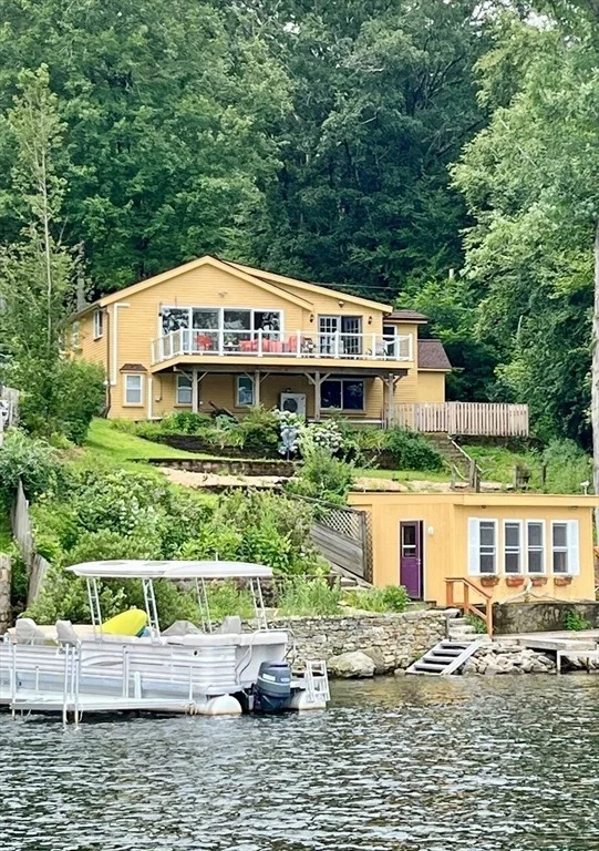 Photo of 21 Carrier Lane